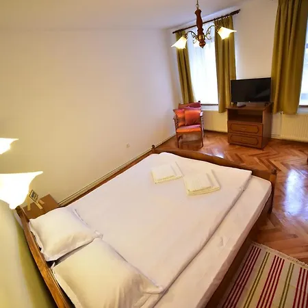 Apartment Thalia